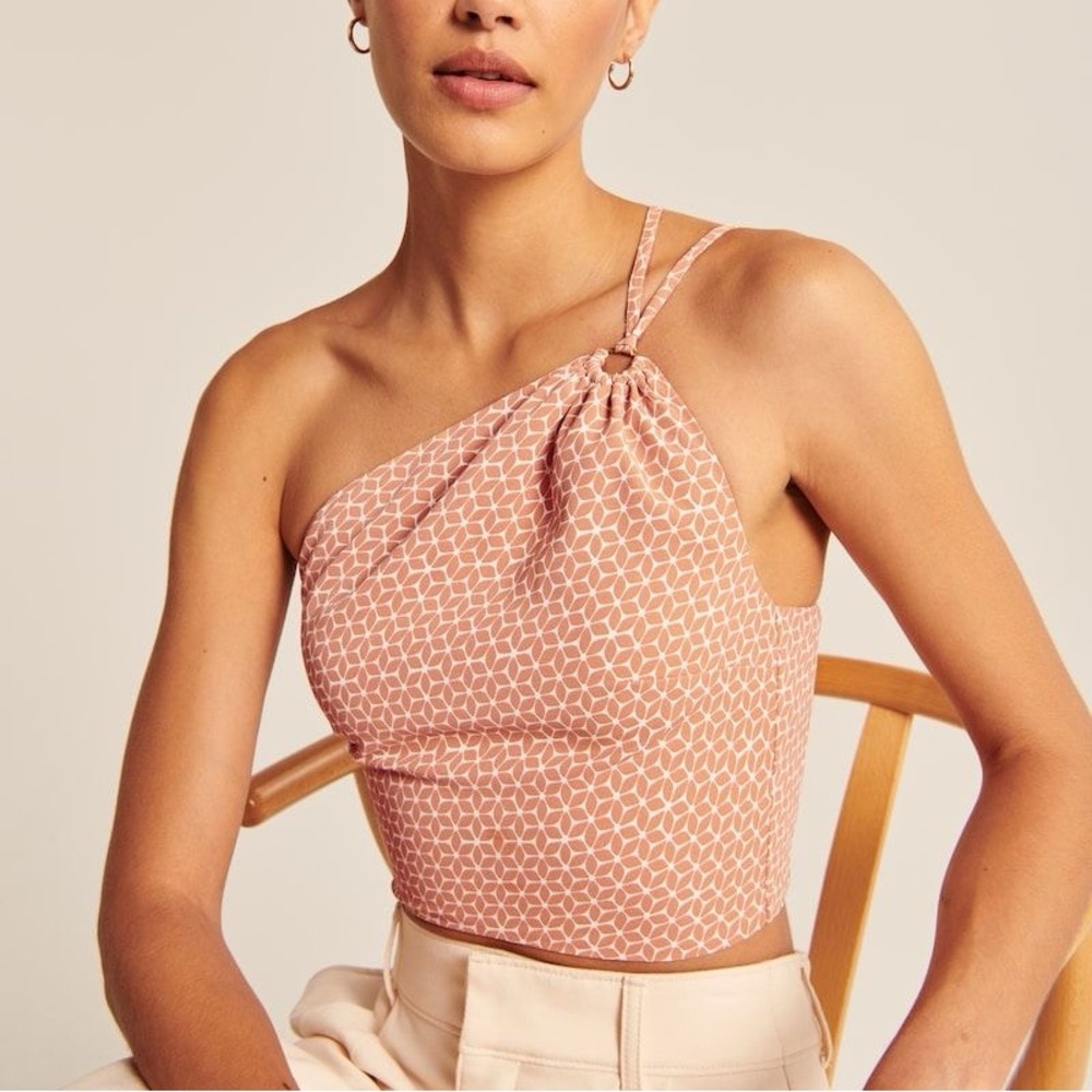 ABERCROMBIE & FITCH Crop One Shoulder Top